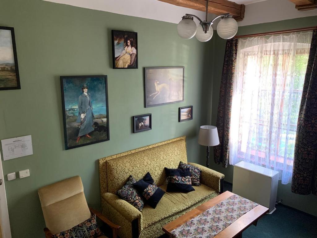 Hotel Zámek Jindřichovice Kolinec Esterno foto